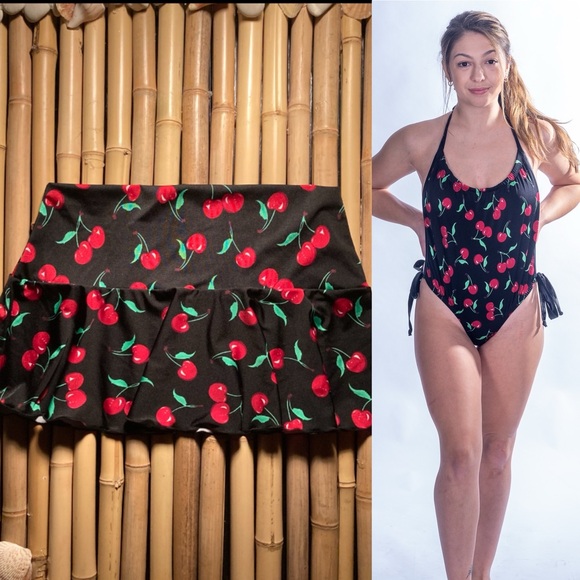 🍒THE Totally Backless adjustable one piece swim suit Classic 🍒 pattern~Size 6 - Picture 6 of 6